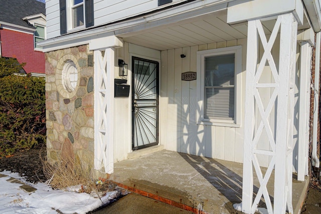 view of property entrance