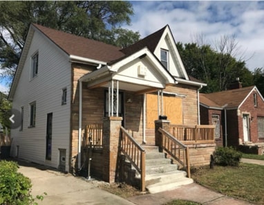 view of front of house featuring a porch