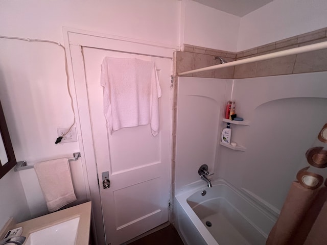 bathroom with shower / bath combination