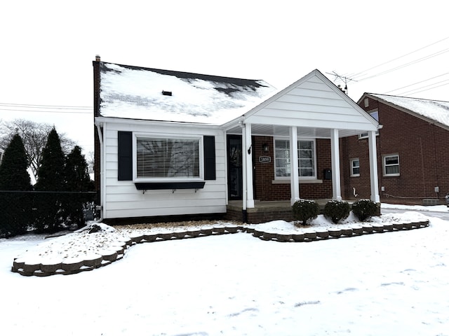 view of front facade with a porch