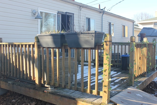 view of wooden deck