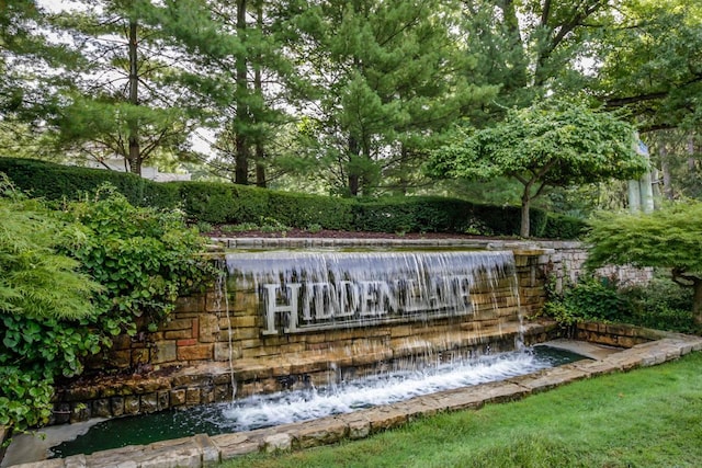 10587 Lighthouse, South Lyon, MI 48178 - view of community / neighborhood sign