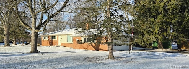 view of front facade