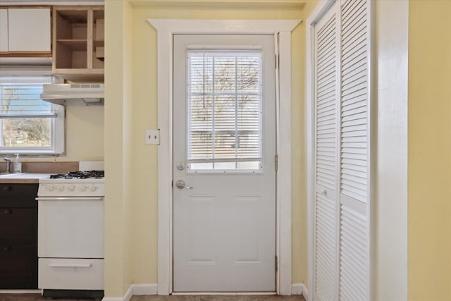 view of doorway to outside