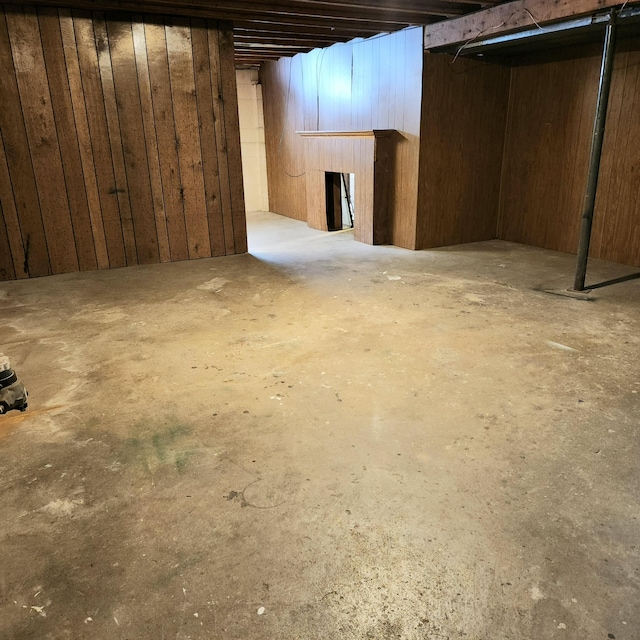 view of unfinished basement