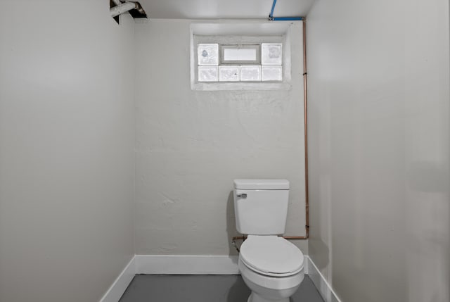 bathroom featuring toilet