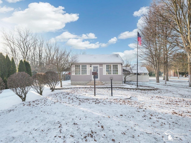 view of front of property