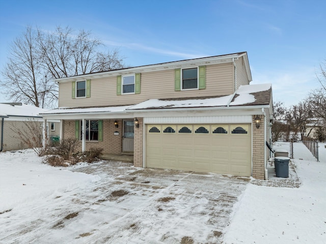 view of front property featuring a garage