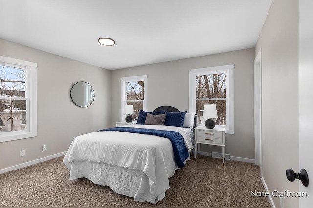 bedroom featuring carpet flooring