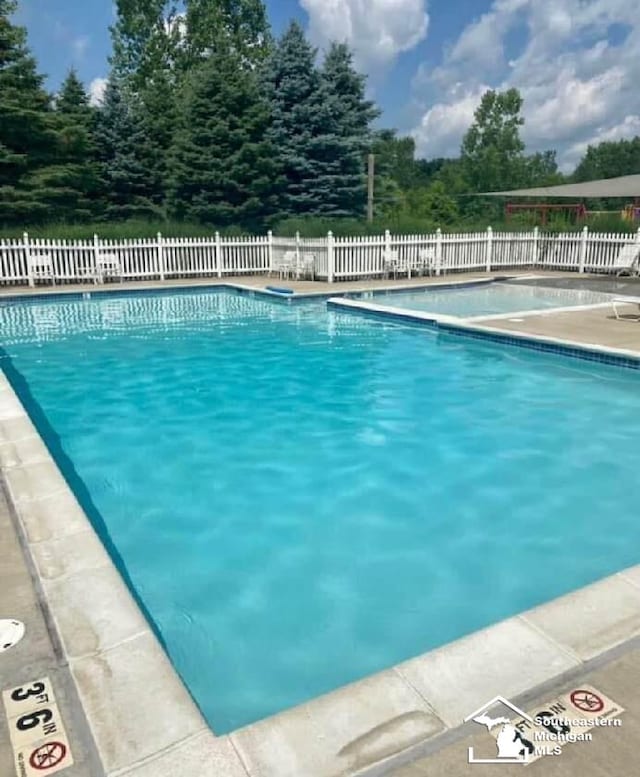 pool with fence