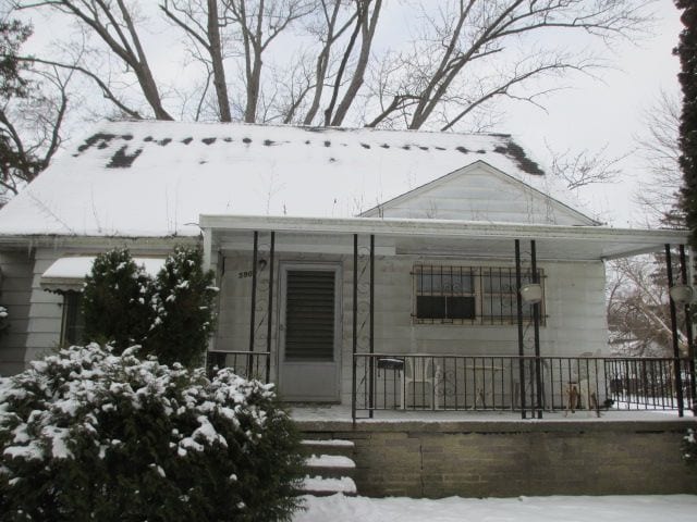 view of front of house