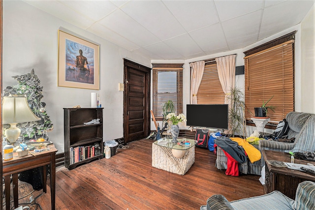 4013 Baldwin St, Detroit, MI 48214 - living room featuring wood-type flooring