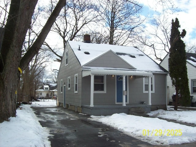 bungalow-style house featuring a porch