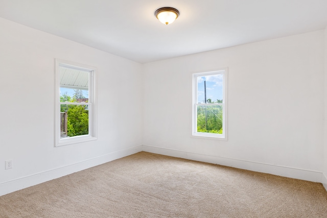 view of carpeted spare room