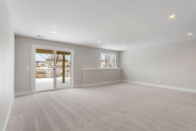 view of carpeted spare room