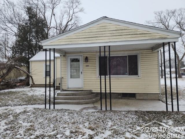 view of front of home