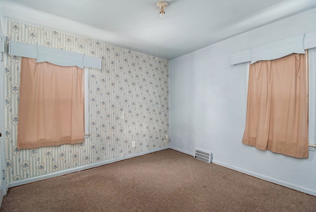 view of carpeted spare room