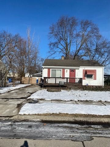 view of front of home