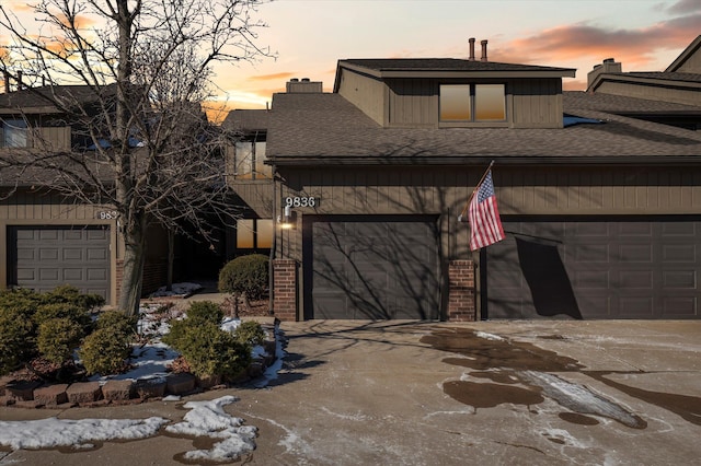 view of front of property featuring a garage