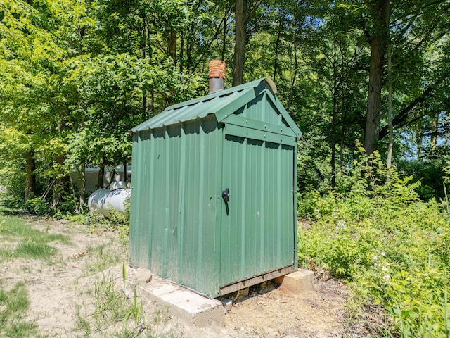 view of outdoor structure