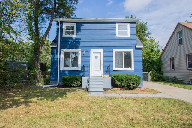 view of front of house featuring a front yard