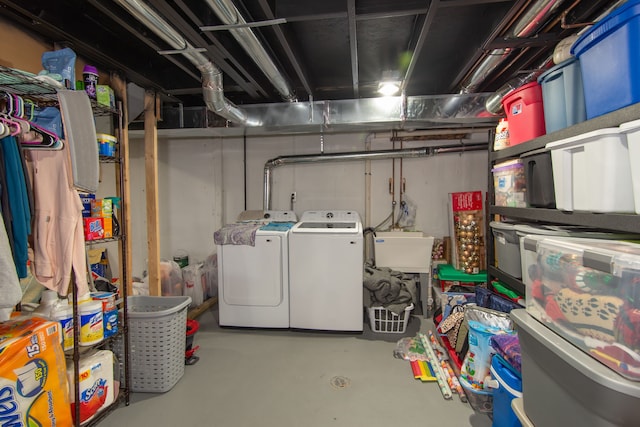 basement featuring independent washer and dryer