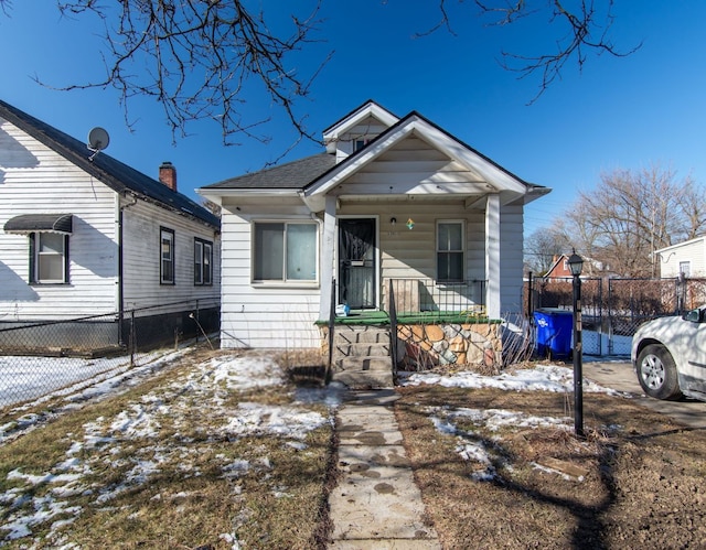 bungalow-style house with covered porch