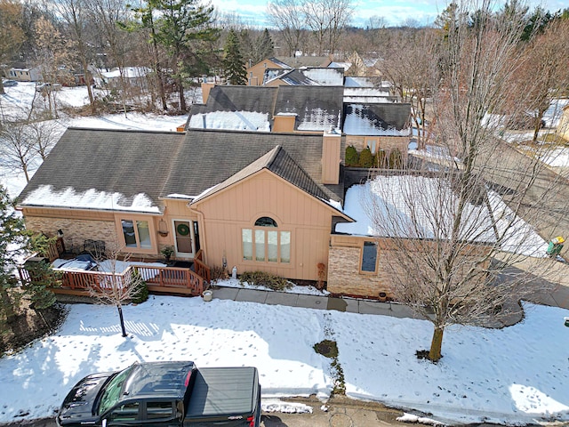 view of front of property featuring a deck