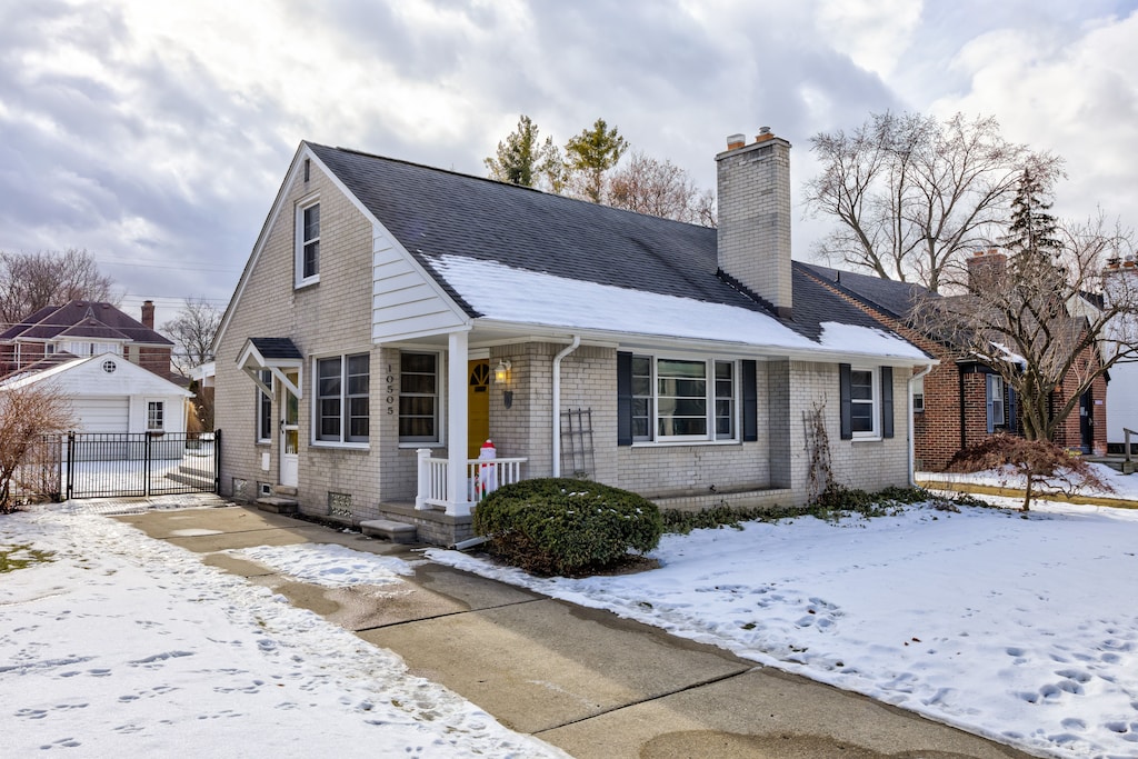 view of front of house