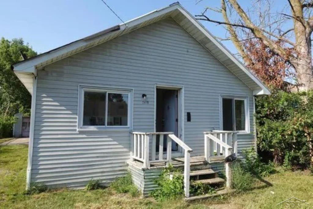 view of back of house