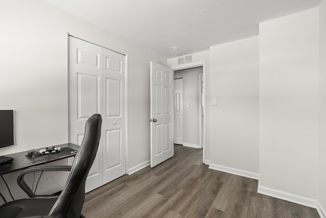 office area featuring dark hardwood / wood-style floors