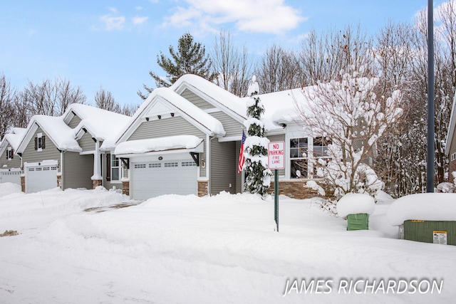 view of front of property featuring a garage