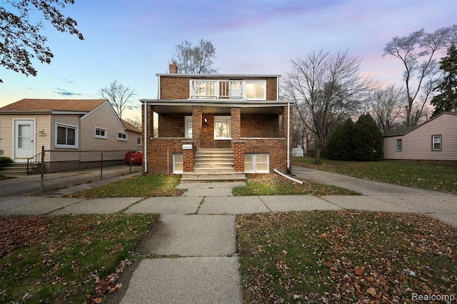 view of front of property featuring a porch