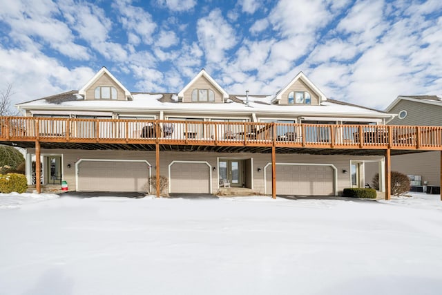 view of front of property featuring a deck