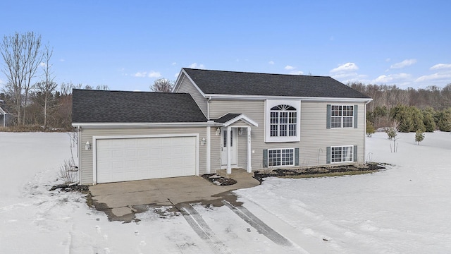 view of front facade with a garage