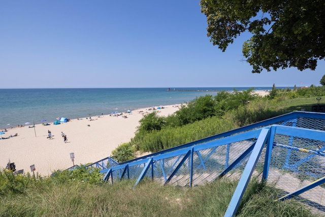 310 Van Buren St, South Haven, MI 49090 - photo 15