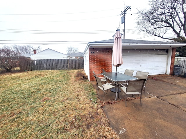 view of yard with a garage