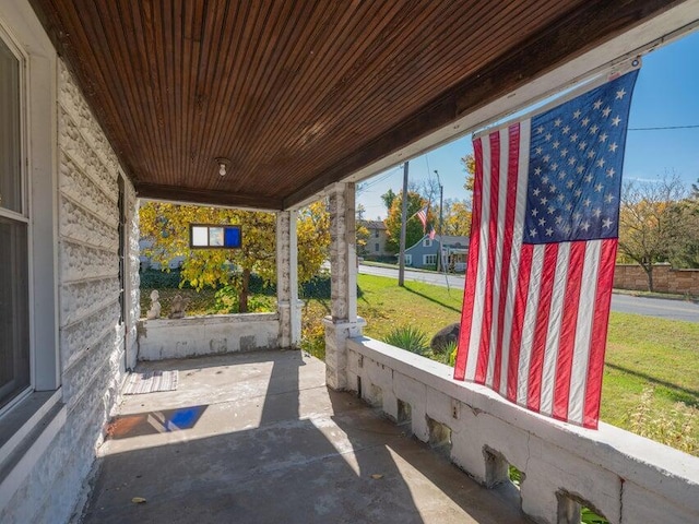 view of patio featuring covered porch