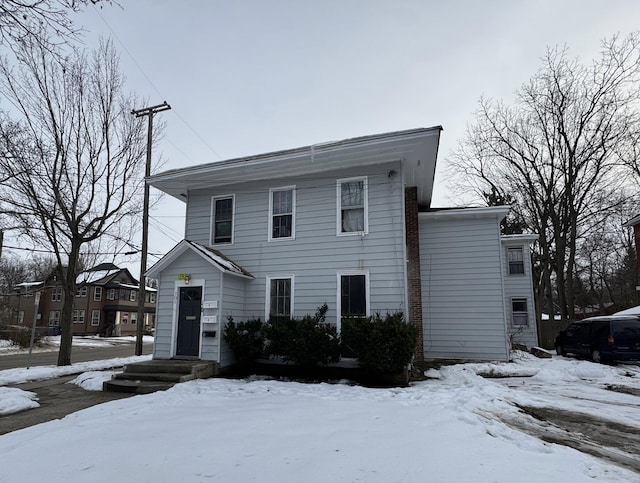 view of front of house