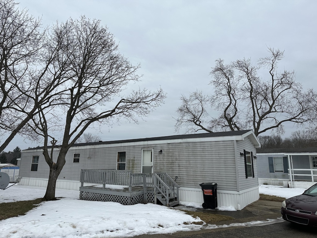 view of manufactured / mobile home