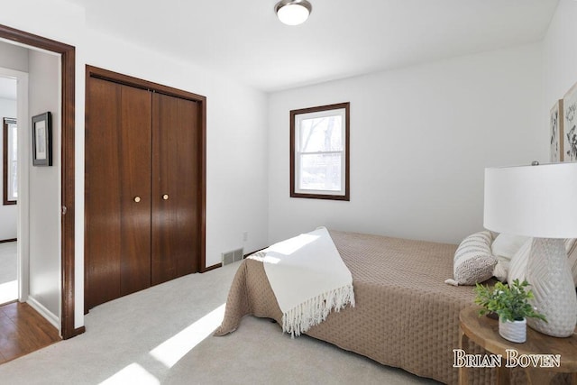 bedroom with a closet