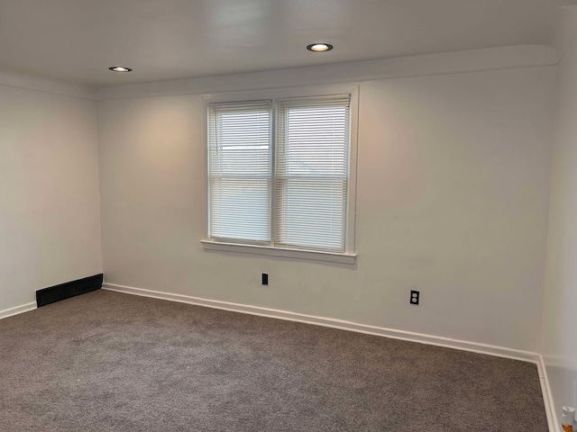 empty room with carpet