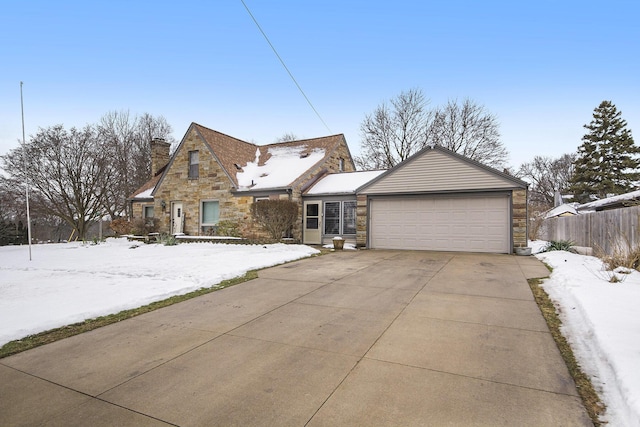 view of front of property featuring a garage