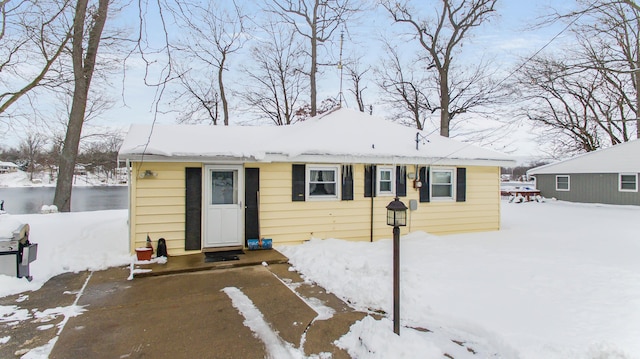 view of front of home