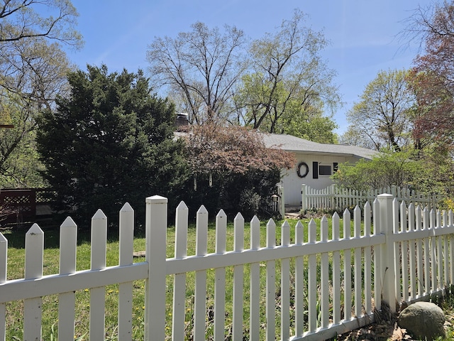 77 Leitch Dr, Battle Creek, MI 49015 - photo 1