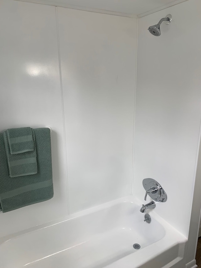 bathroom featuring shower / washtub combination