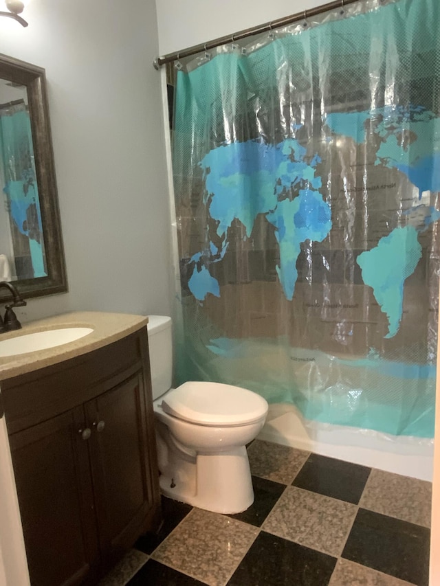 full bathroom featuring vanity, toilet, and shower / tub combo with curtain