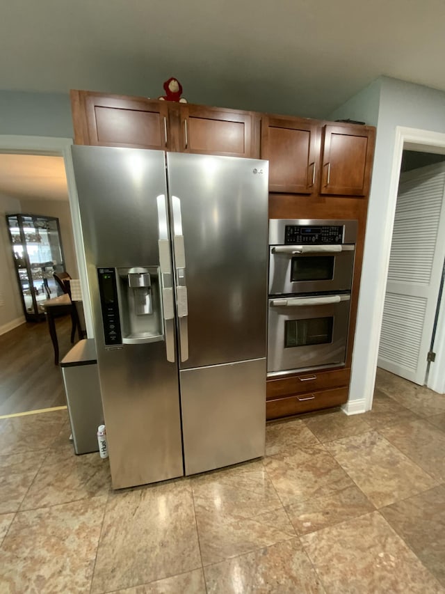 kitchen featuring stainless steel appliances