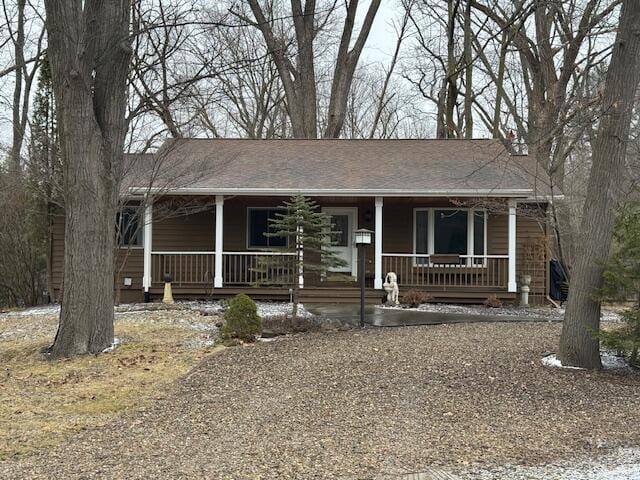 view of front of home featuring covered porch