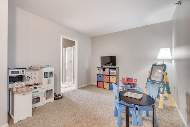 playroom with carpet flooring